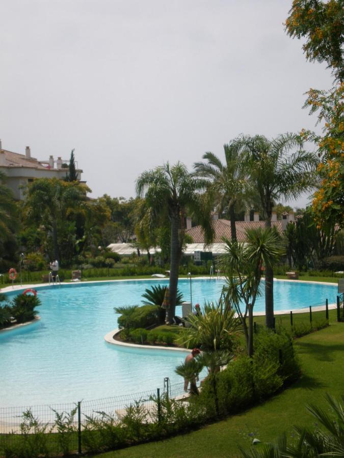 Chez Elo'S Marbella Milla De Oro. Jardin Privado Apartment Exterior photo