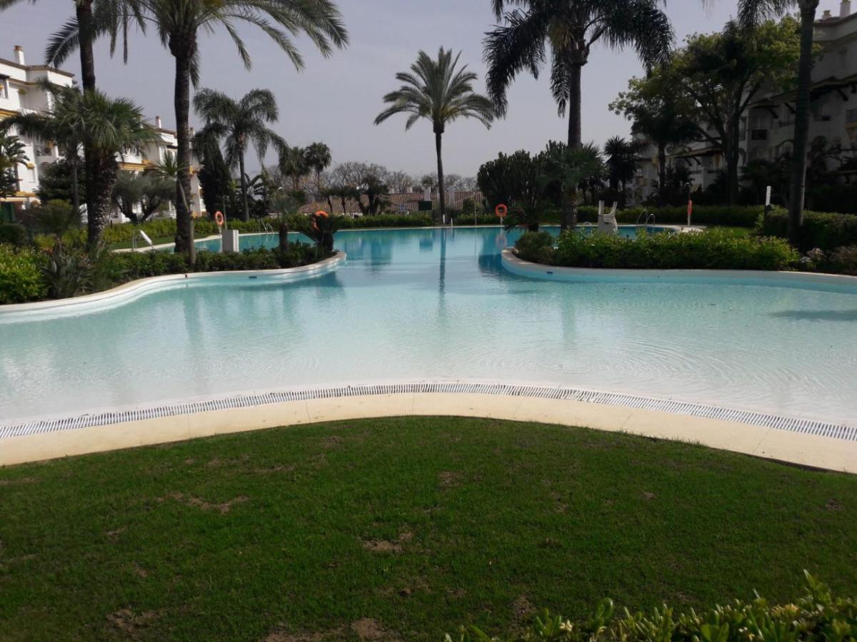 Chez Elo'S Marbella Milla De Oro. Jardin Privado Apartment Exterior photo